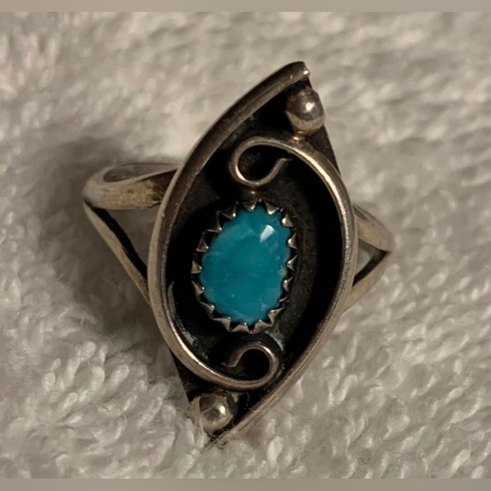 #J919 - J. Begay Hummingbird Shadowbox Turquoise & Sterling Silver Ring, Size 7